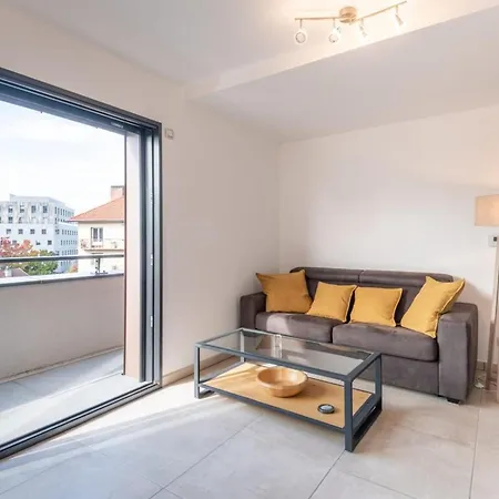 Boch Furnished Flat *